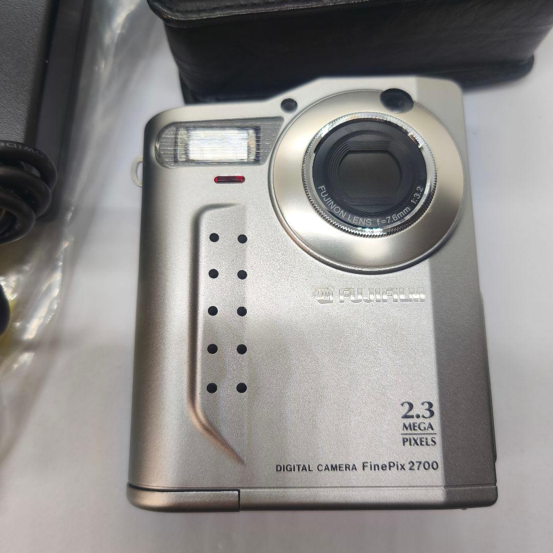 フジフィルム　Finepix 2700　デジカメ