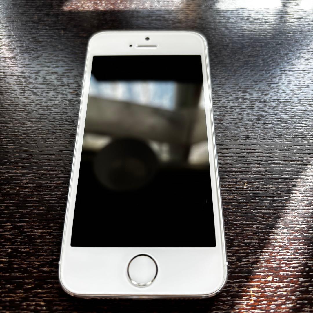 ✨バッテリー新品交換済✨Apple iPhone 5s Silver 16GB