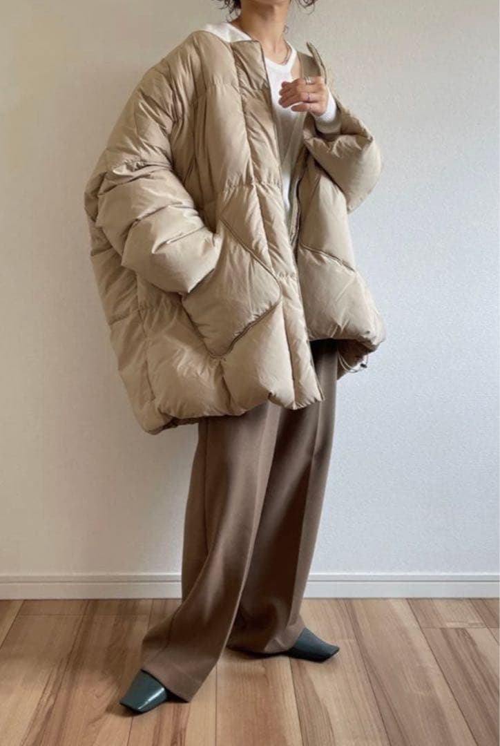 wee9s ウィークス パーフェクト シルエット ダウン ベージュ