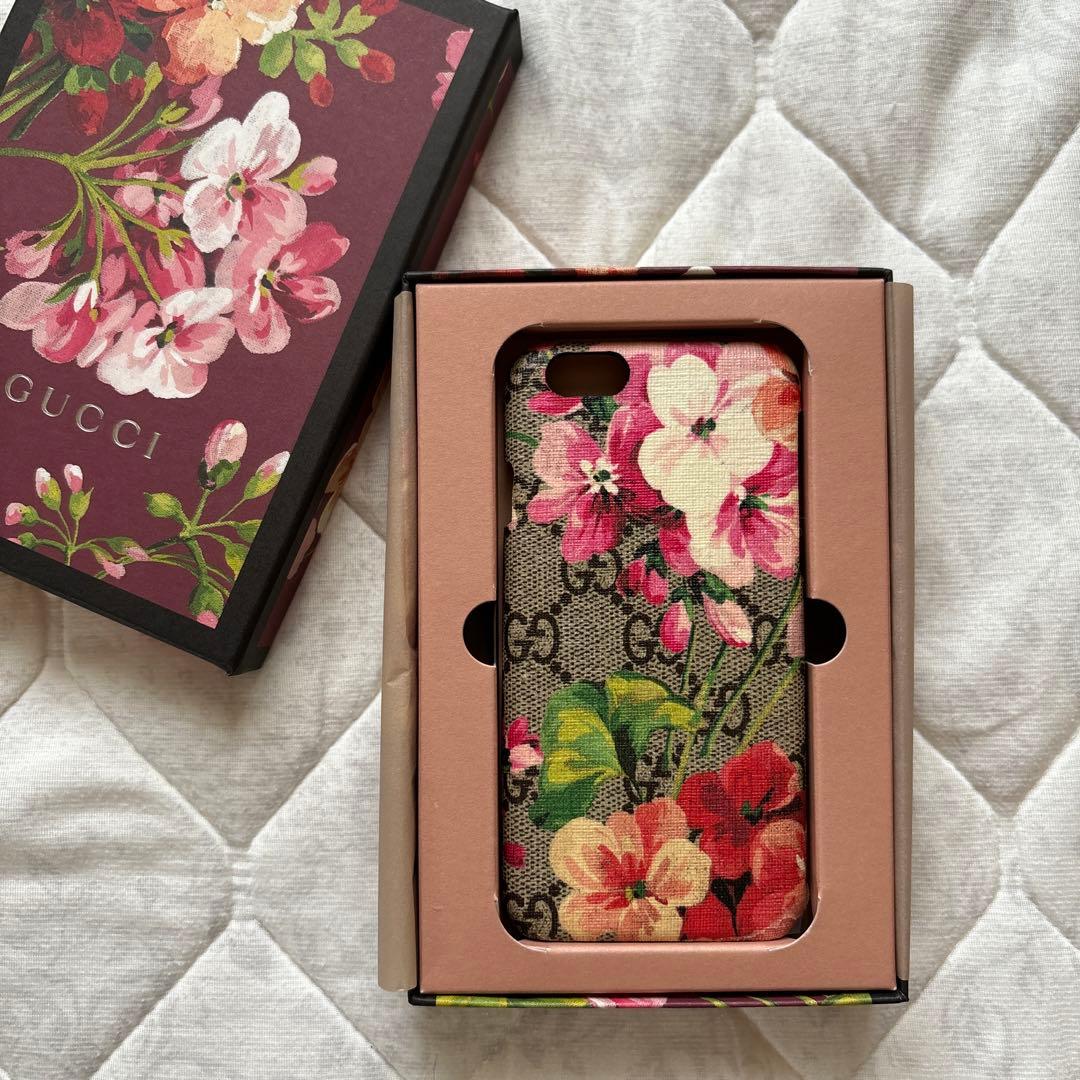 GUCCI グッチ　iPhoneケース　GGブルームス