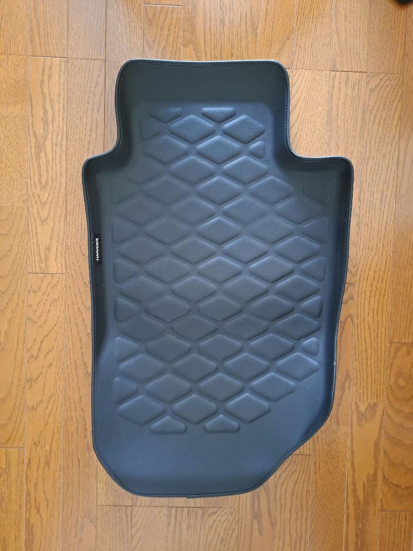 トヨタ ハリアー80　純正　3Dレザー調フロアマット 美品