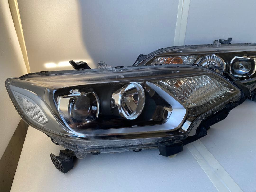 ホンダ フィット GE6 GE8 後期 純正HID ヘッドライト 左右セット