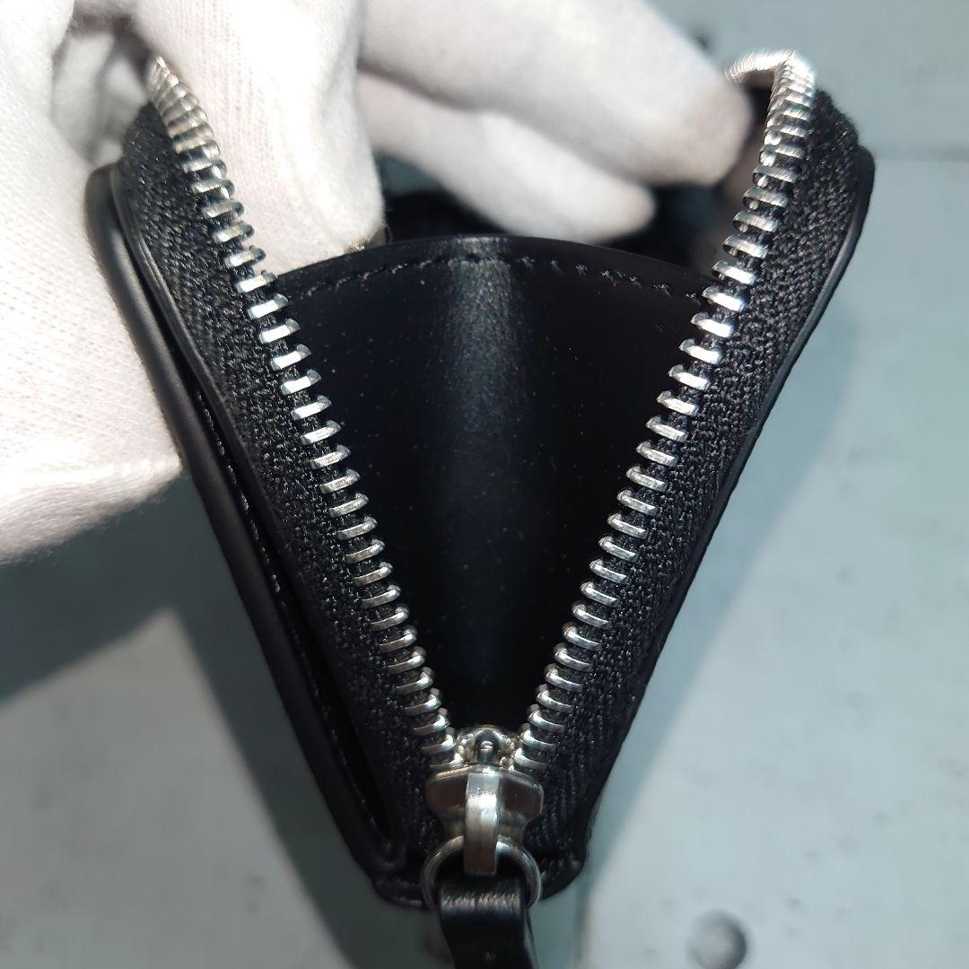 未使用　メゾンマルジェラ　4ステッチ　二つ折りケース　SA3UI0006