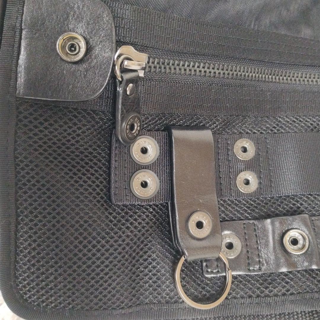 【激レア✨美品】90s　ディーゼル　メッセンジャーバッグ　メタルロゴ　Y2K　黒