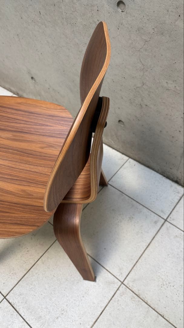 椅子 Herman Miller Eames Molded Plywood Chair