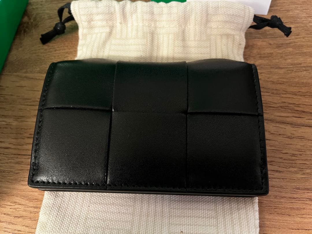 【ぷっちょ様】ボッテガヴェネタ カセット 名刺入れ（新品未使用）