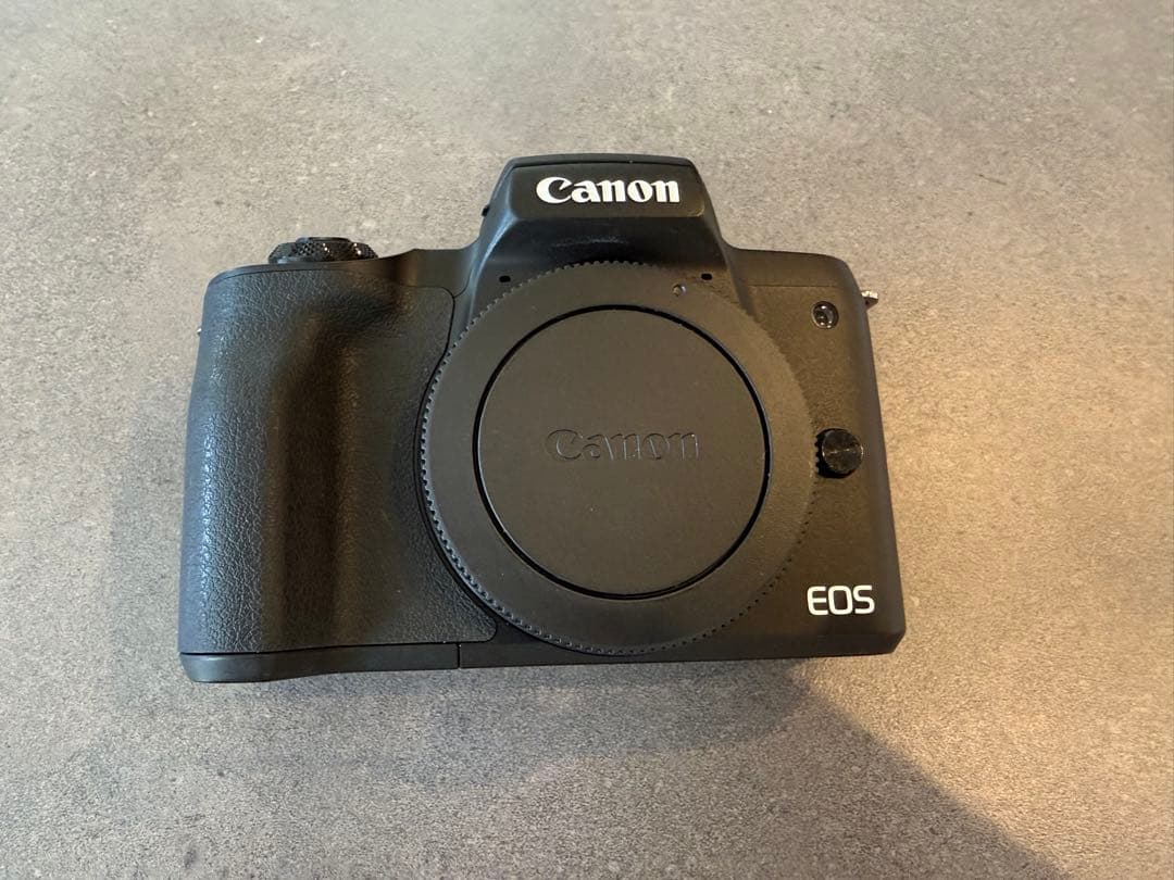 Canon ミラーレス一眼カメラ EOS Kiss M