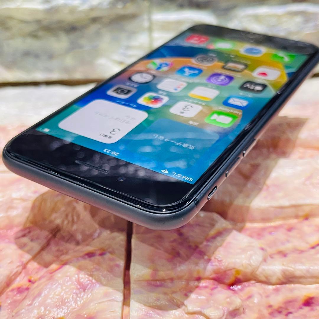 SIMフリー iPhone8 64GB スペースグレイ 新品電池