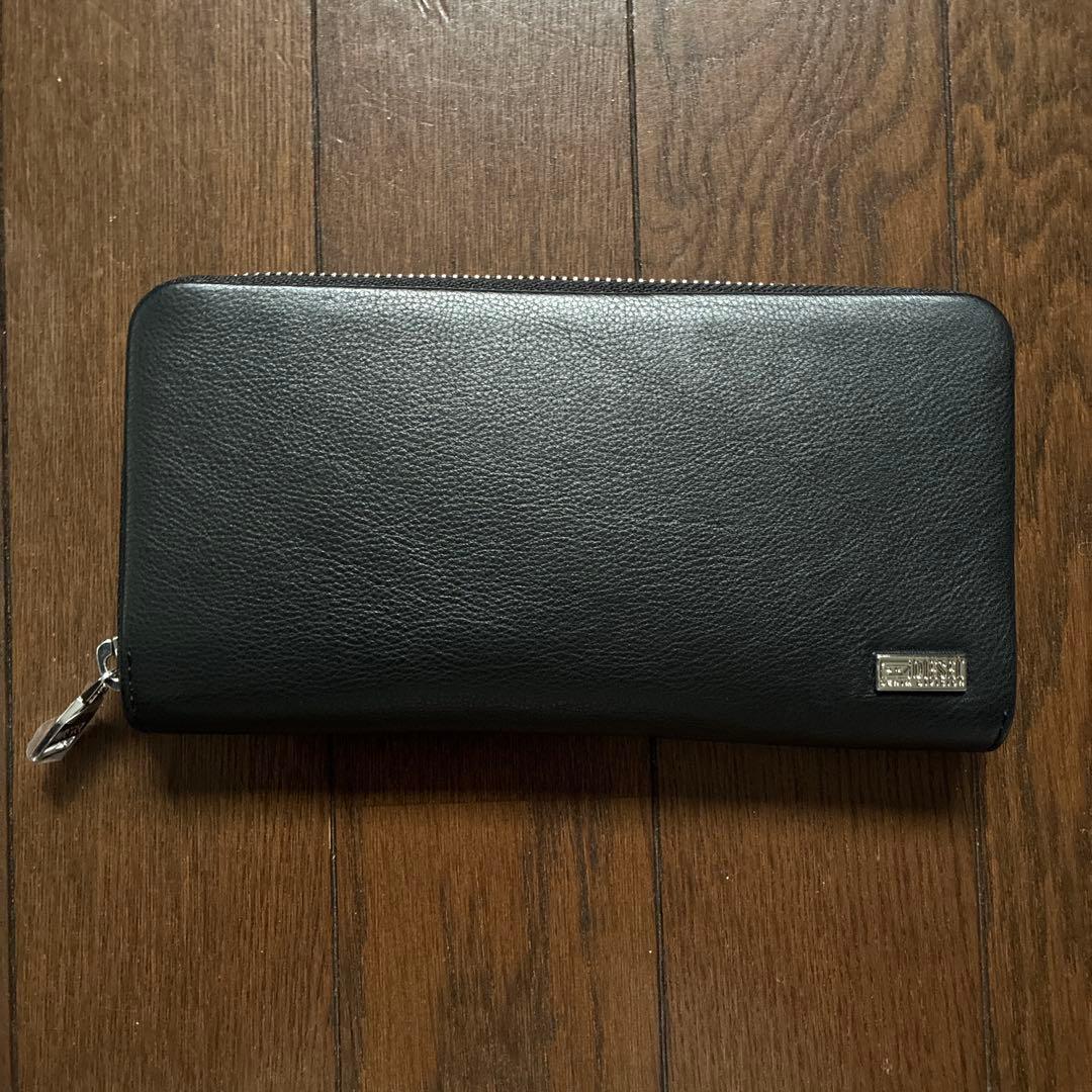 【未使用品】DIESEL D-PLATE カーブレザー 長財布 ブラック 箱付き