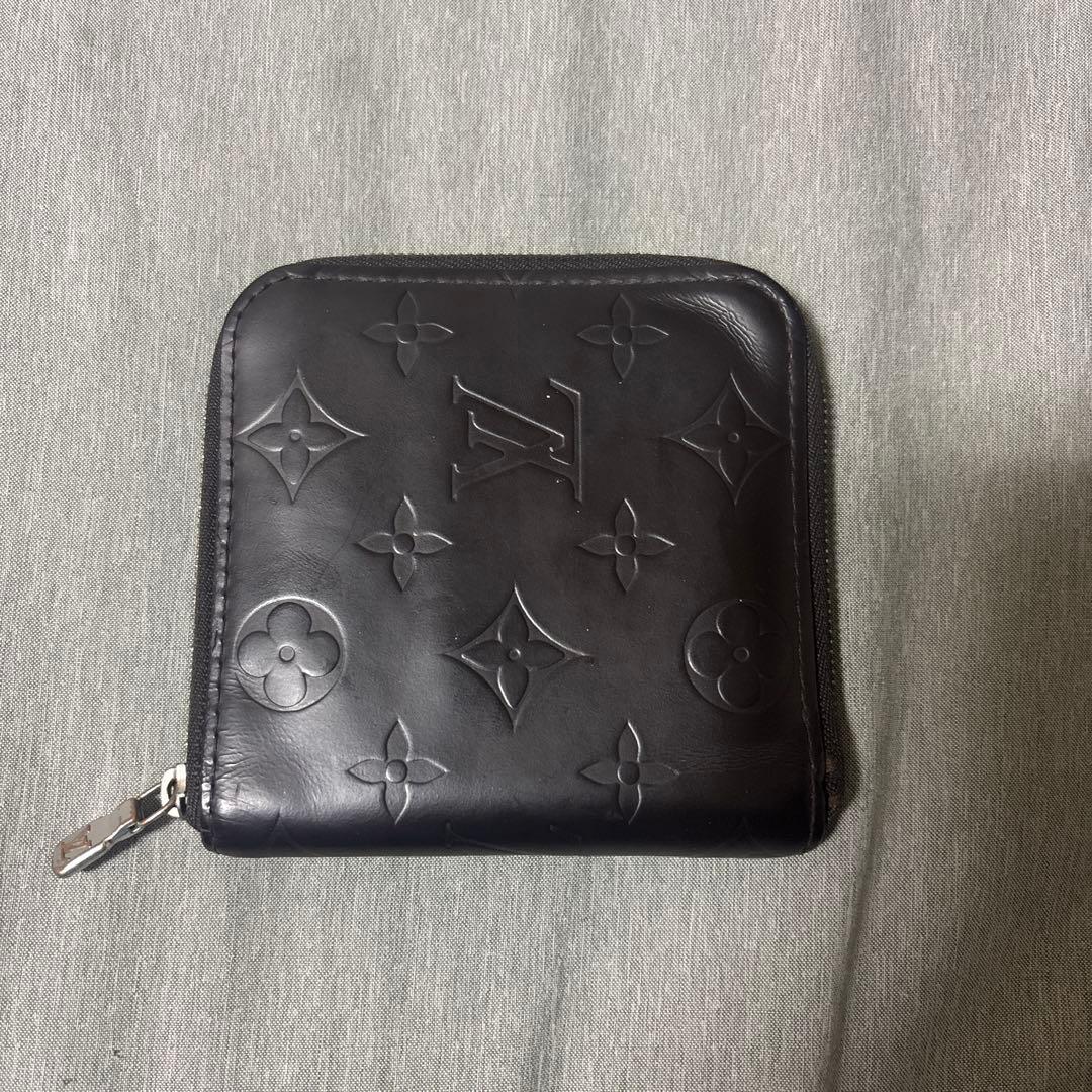 Louis Vuitton 二つ折り財布 黒