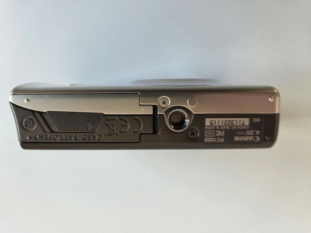 キャノン デジカメ Canon IXY DIGITAL 920 IS　ゴールド