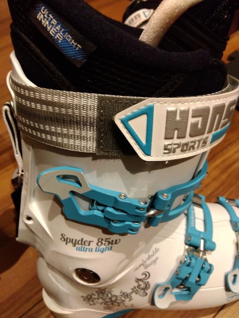 超美品【ハイエンド】SALOMON レディース スキーセット メンテ・WAX済✔