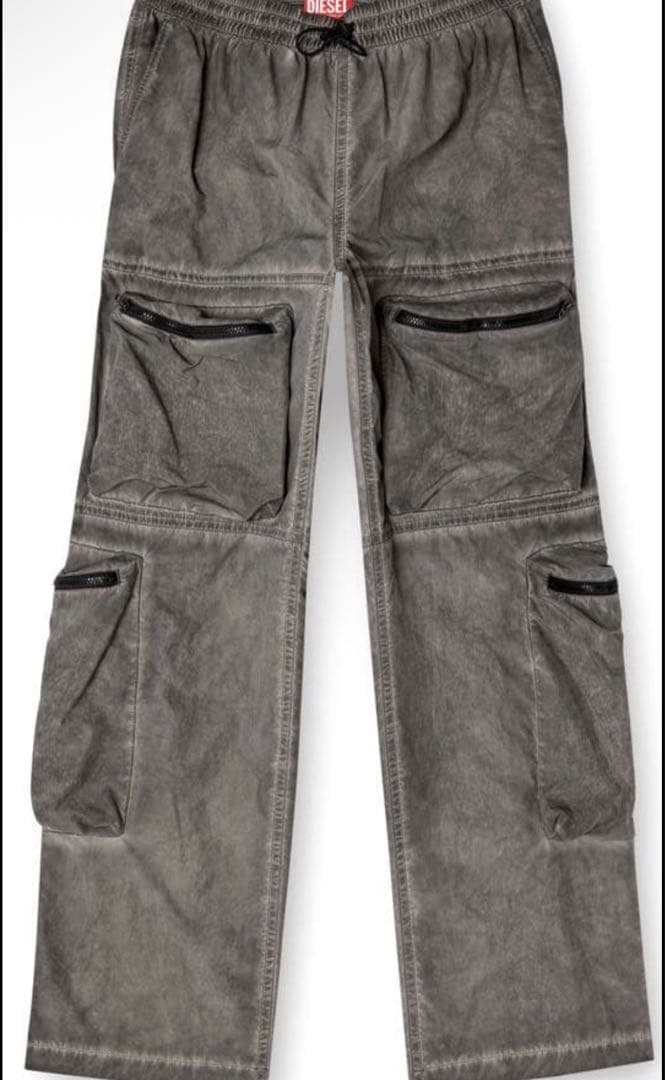 T*ん様 本日限定価格❗️DIESEL ダークグレー パーカーとカーゴパンツ