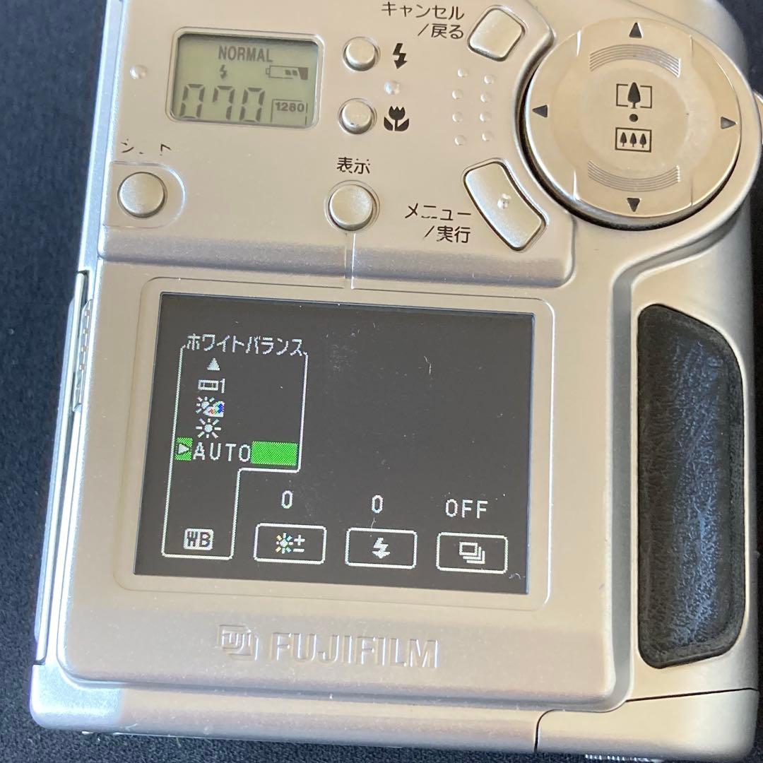 FUJIFILM FinePix 1700Z CCDセンサー コンデジ