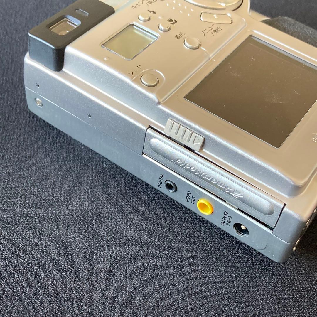 FUJIFILM FinePix 1700Z CCDセンサー コンデジ