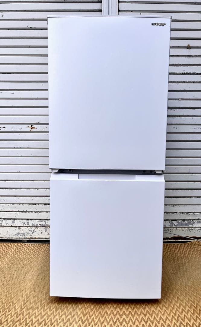 ③【中古美品】23年製シャープノンフロン冷凍冷蔵庫 SJ-D15J-W 152L