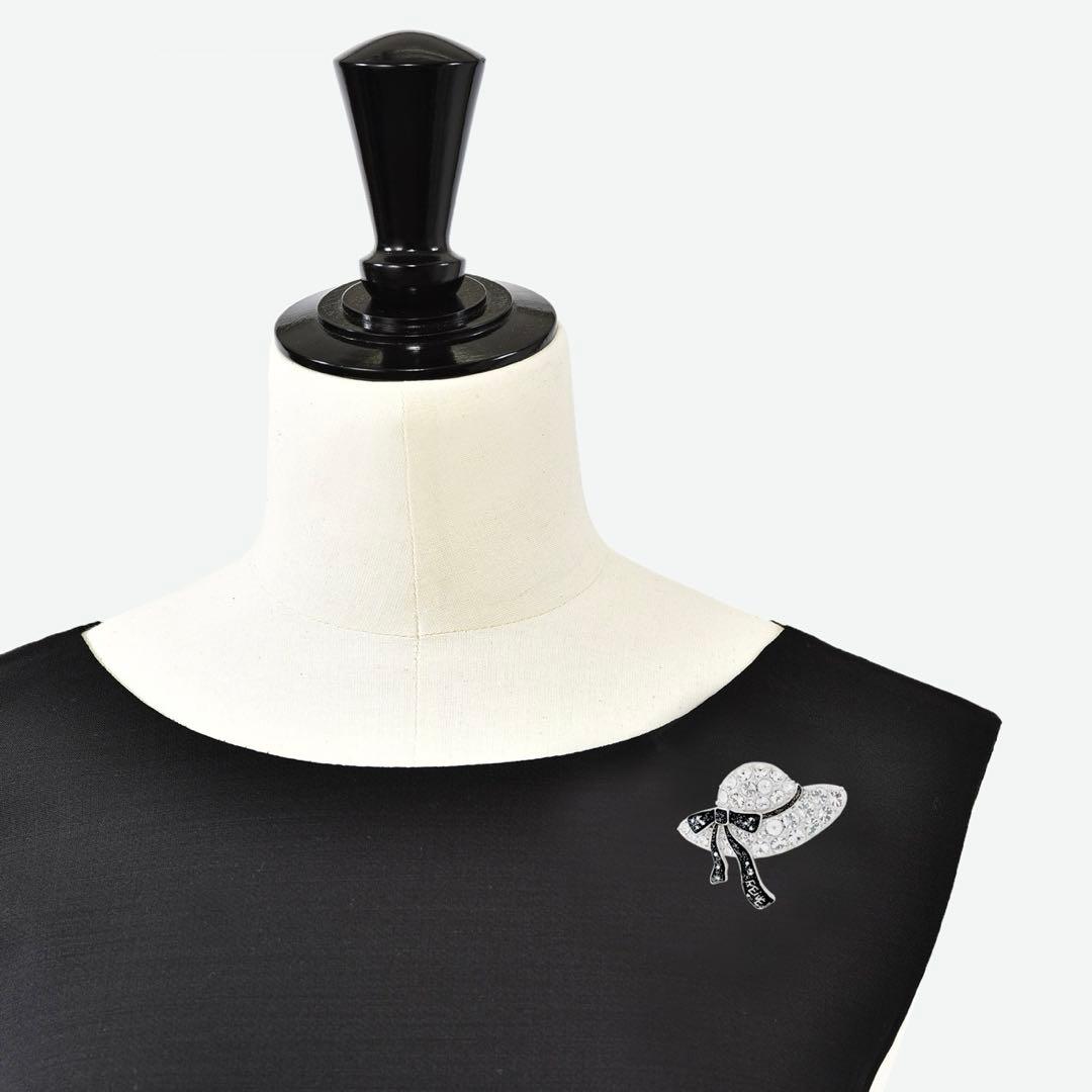 定価4万 Rene 現行品 ハットブローチ スワロフスキー キラキラ