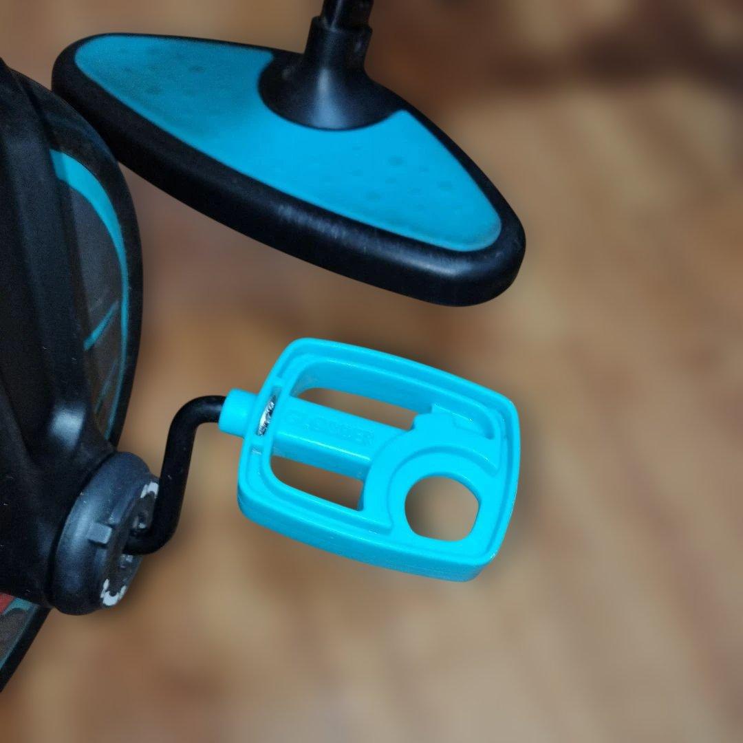 美品　GLOBBER エクスプローラー トライク 3in1 三輪車