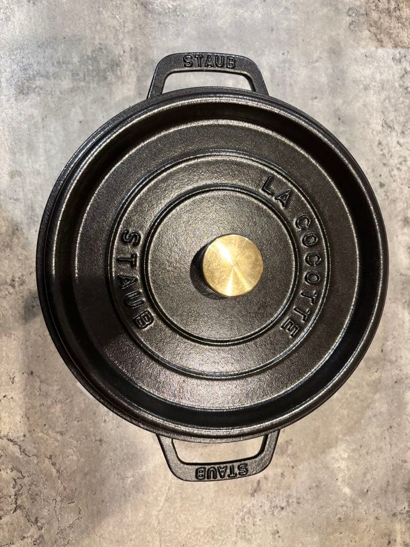 ストウブ　ストゥブ　24cm クロ　ココット　翌日発送
