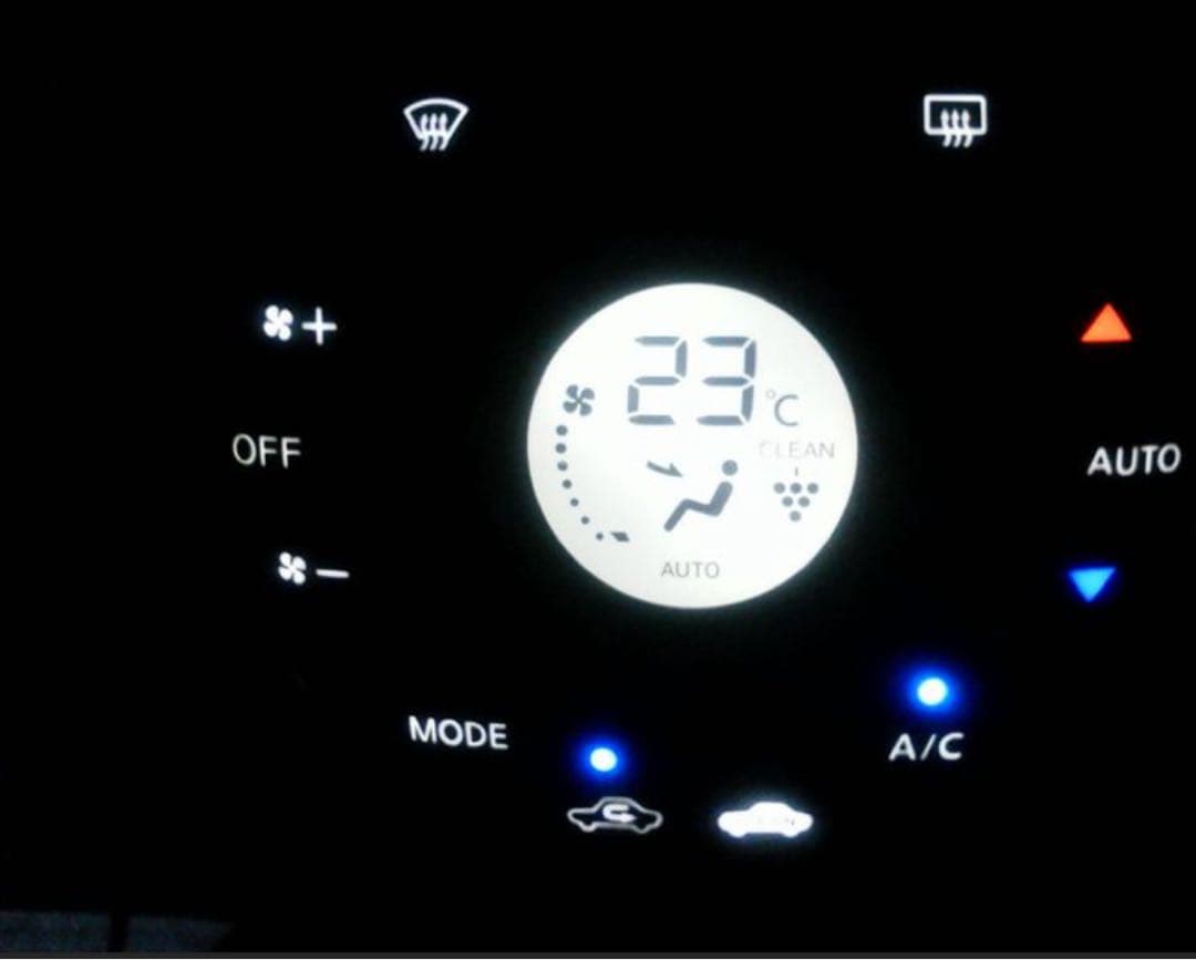 z12 キューブ LED打ち替え エアコンパネル