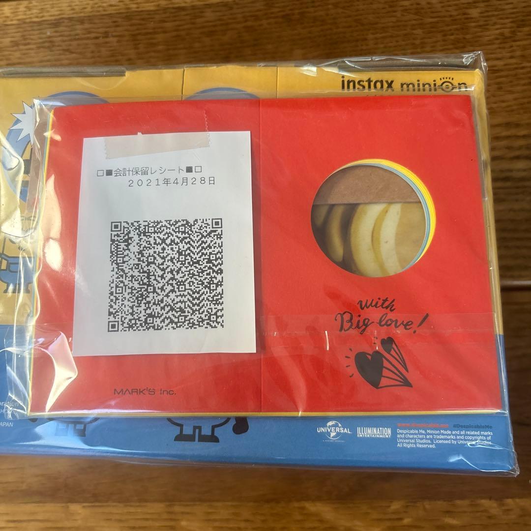FUJI FILM INSTAX MINI 8 ミニオン　チェキ　新品未開封