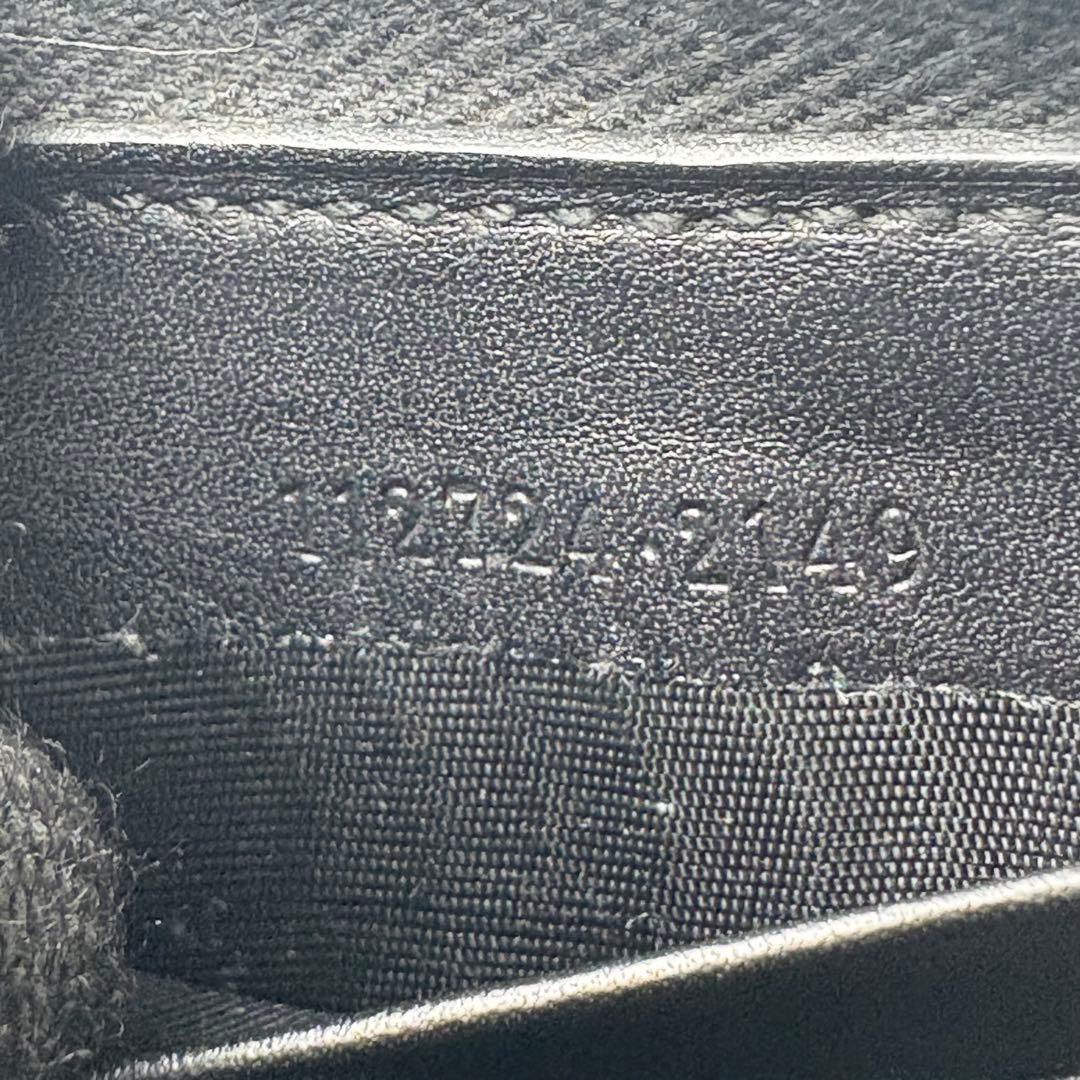 58 美品 GUCCI シマ 長財布 ラウンドファスナー GG柄 黒 fm5