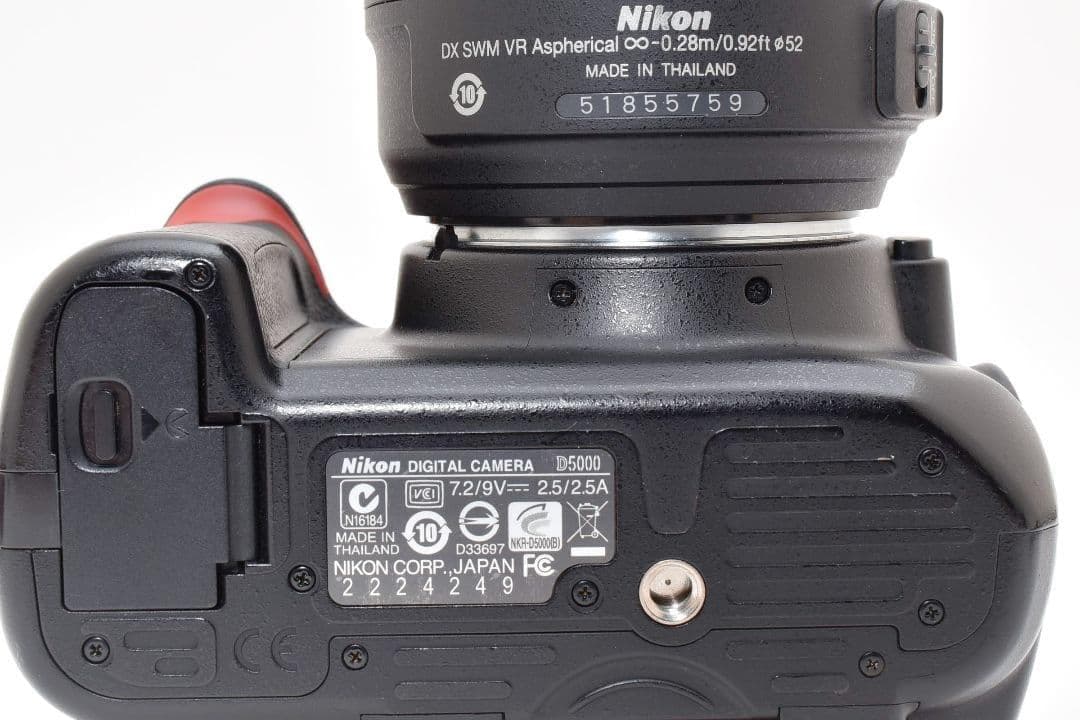 高画質✨ニコン D5000✨シングルレンズ✨初心者◎ 可動式モニター 一眼レフ