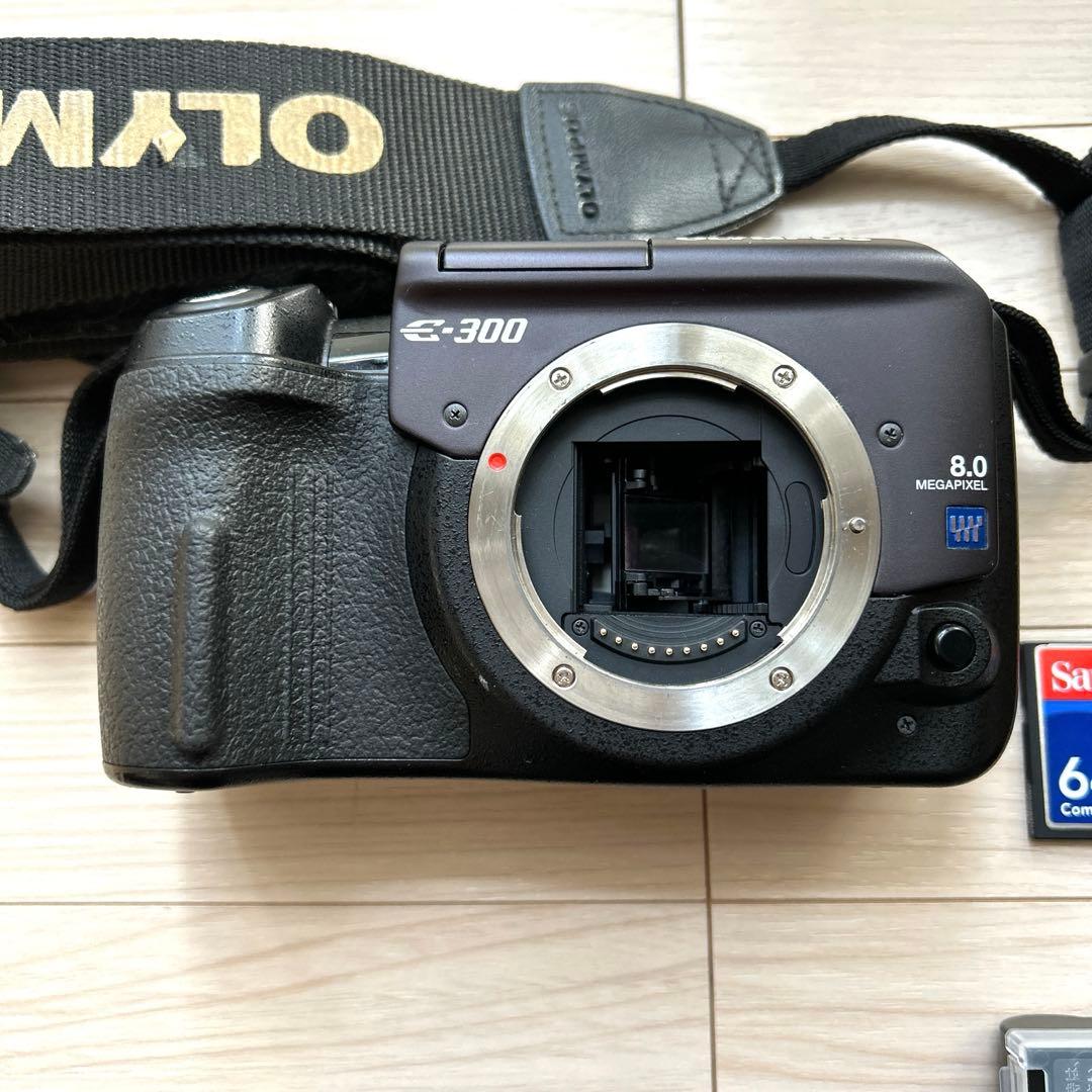 美品 OLYMPUS E-300 ダブルレンズセット カード付 一眼レフカメラ