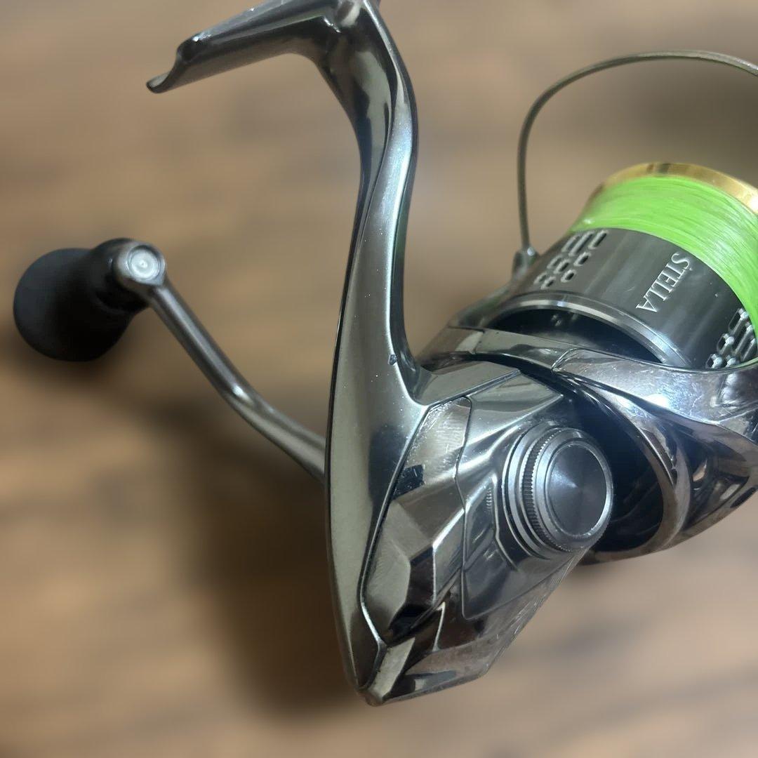 18ステラ　2500SHG バリアルノブ付き