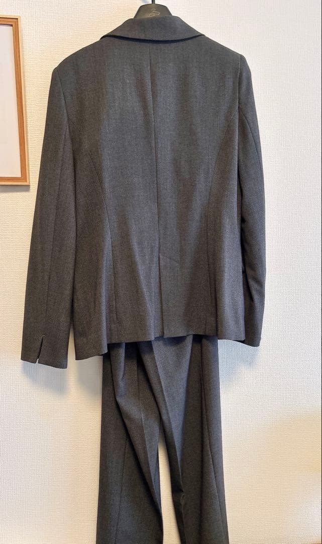 タテヨコストレッチテーラードパンツスーツ　ニッセン　スーツ上下セット