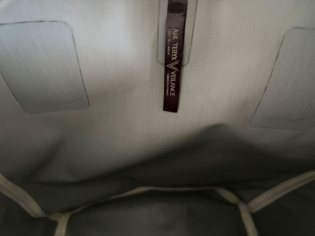 バッグ ARC'TERYX VEILANCE Seque Tote