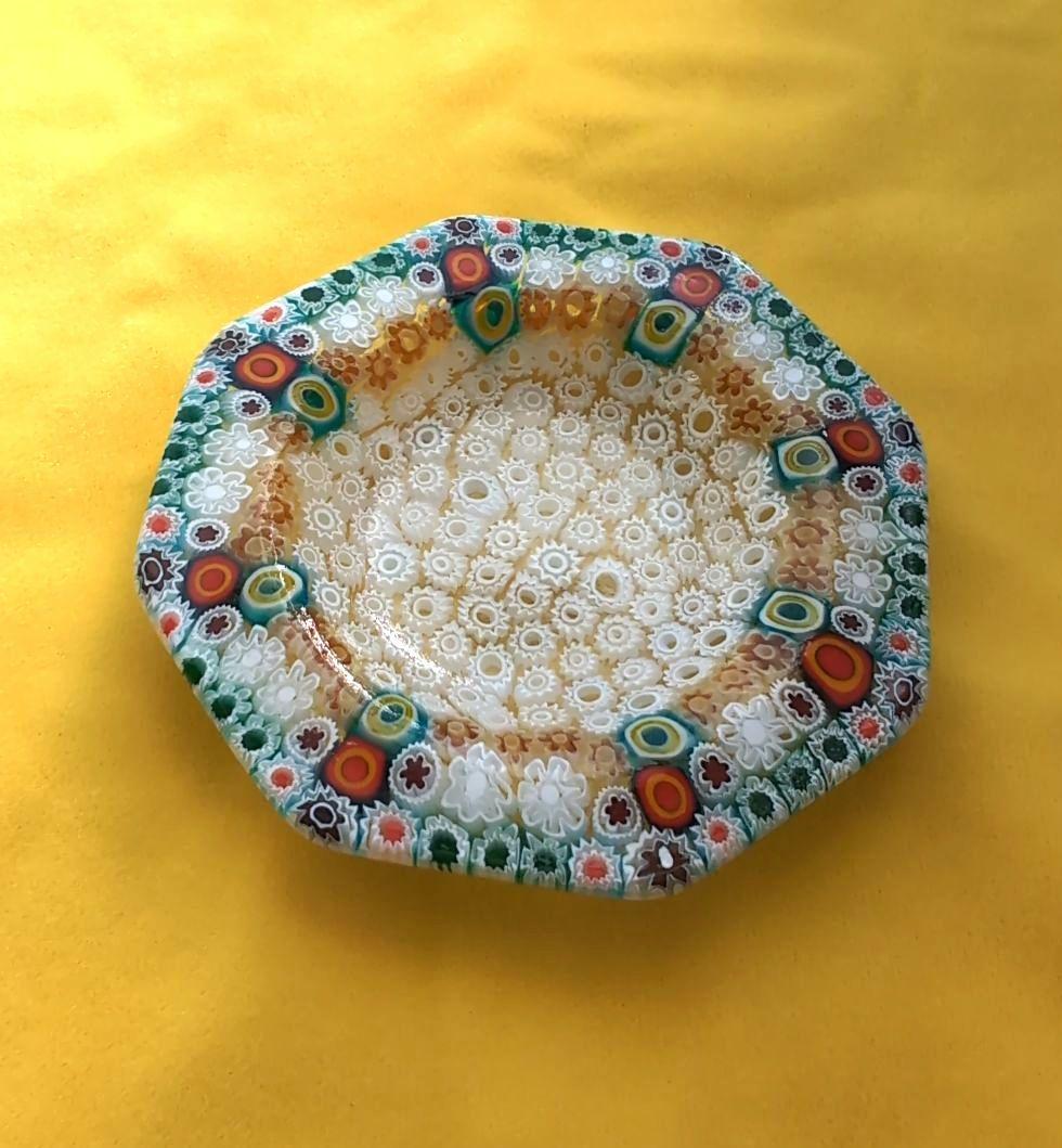 ミルフィオリ　中古　八角形 ガラス皿 多色 花模様