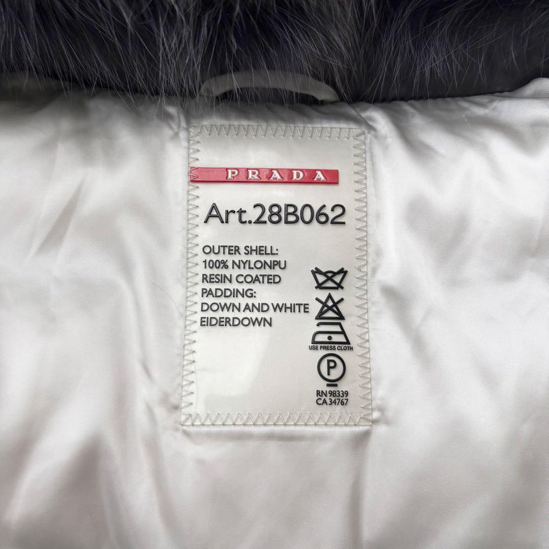 プラダ 2way ロングダウン フード ファー ベルト トライアングルロゴ 42