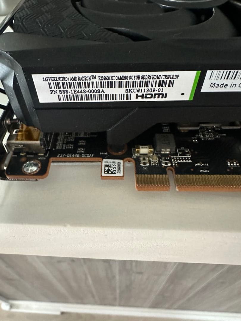 グラフィックボード・グラボ・ビデオカード SAPPHIRE NITRO+ RX6600XT