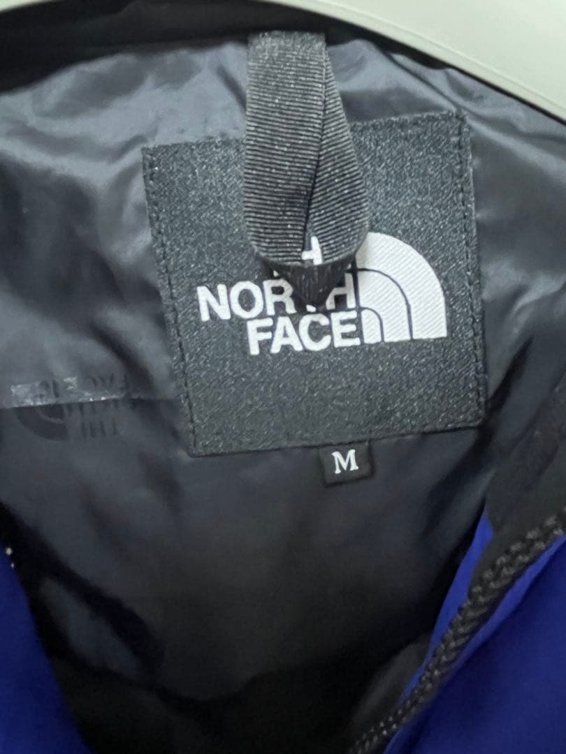 美品　THE NORTH FACE マウンテンパーカー ラピスブルーMサイズ