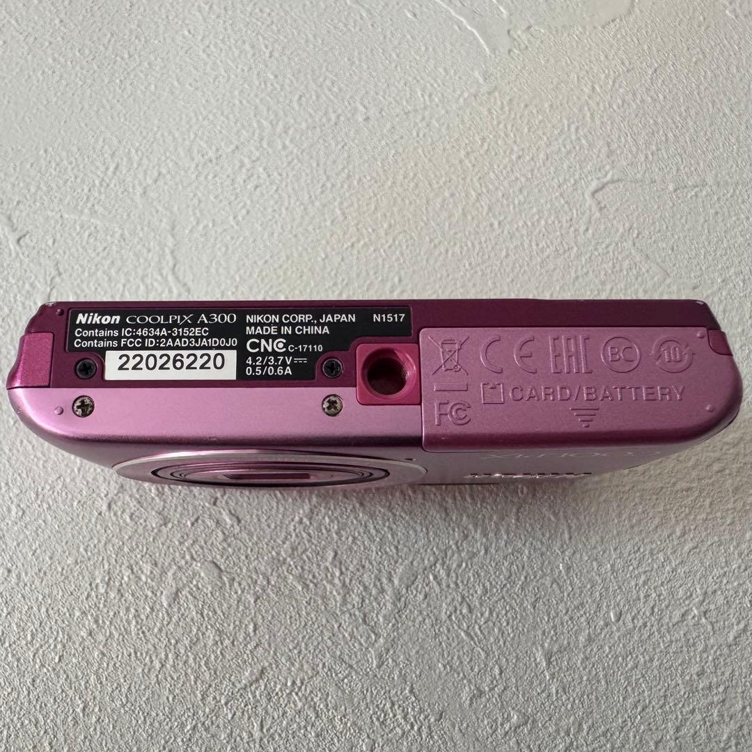ニコン COOLPIX A300 ピンク ジャンク　デジカメ　バッテリー付き