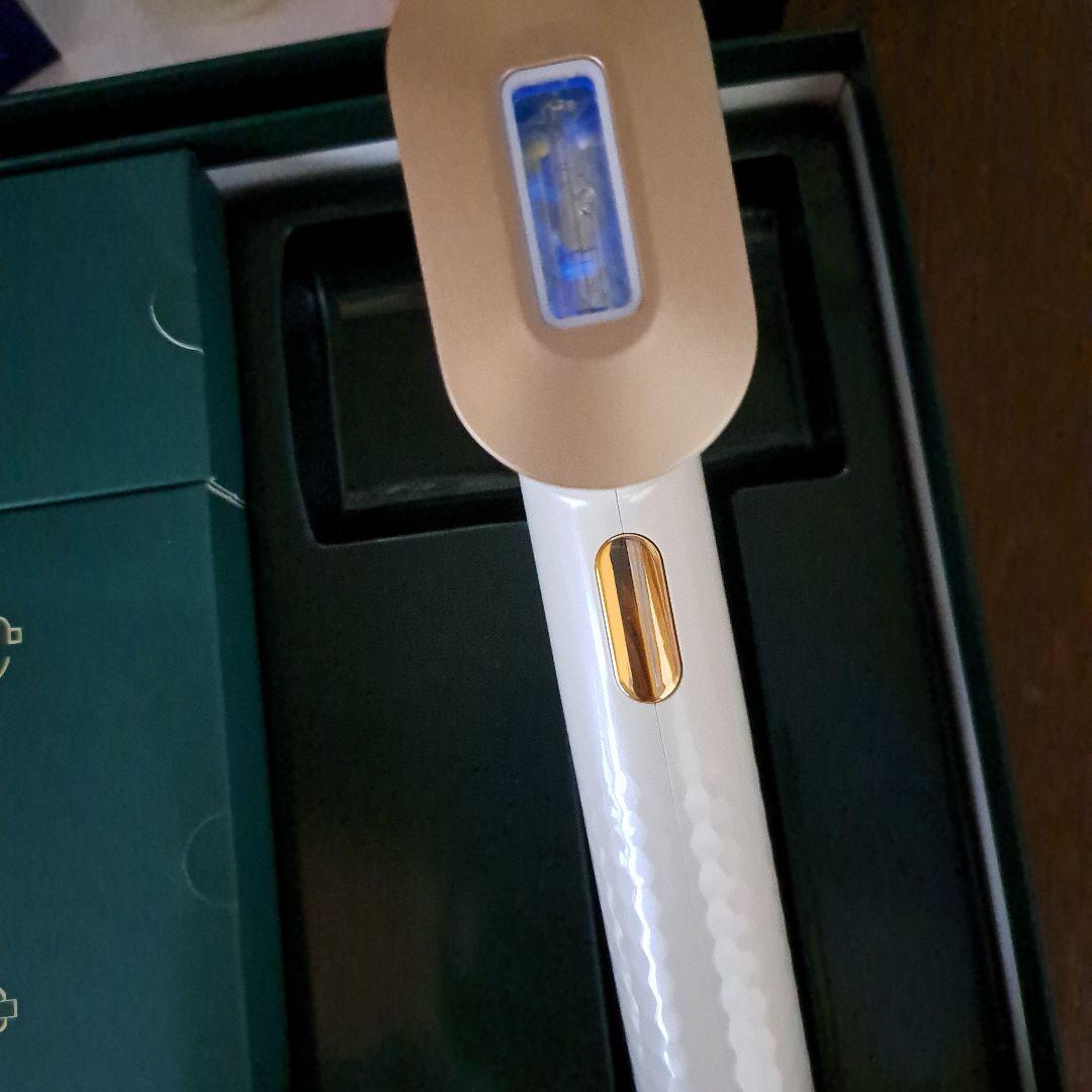 夏に　脱毛機器、ローション・クリーム