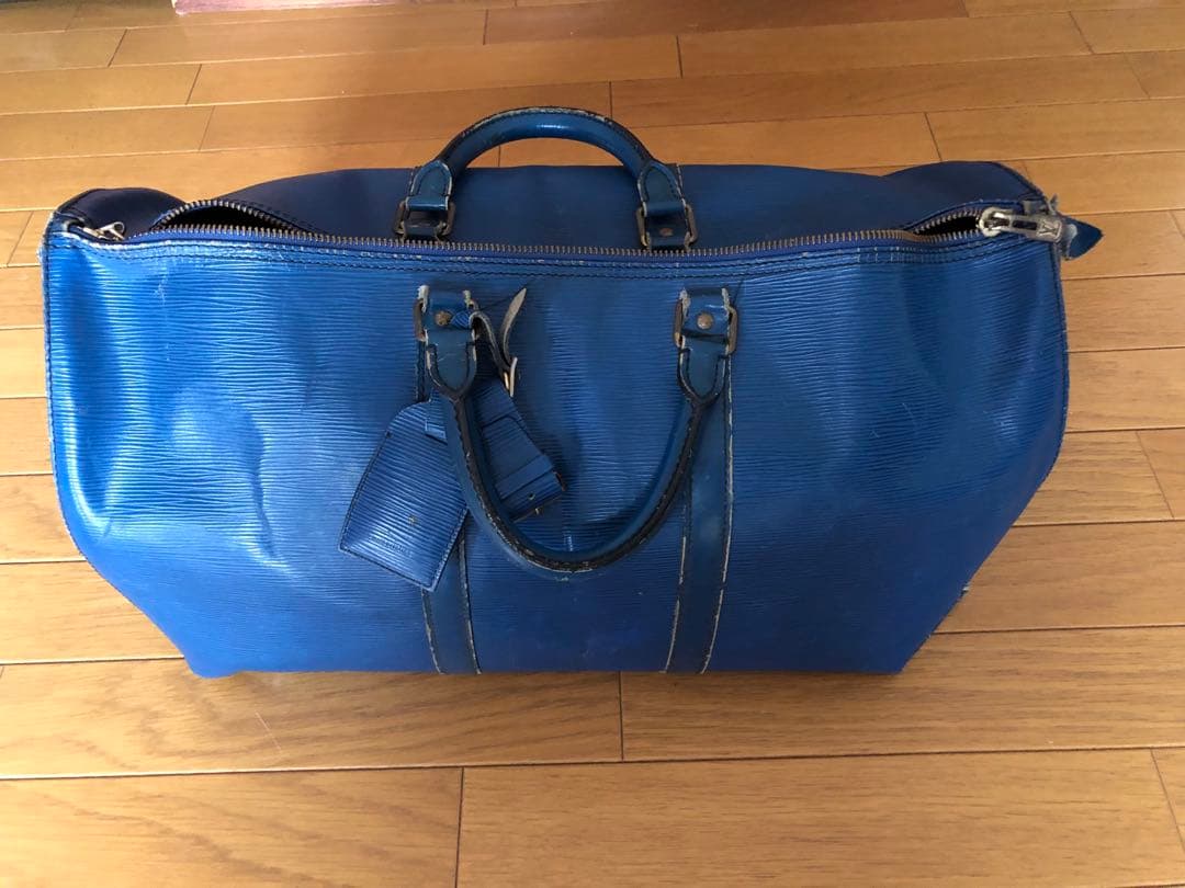 青のボストンバッグ