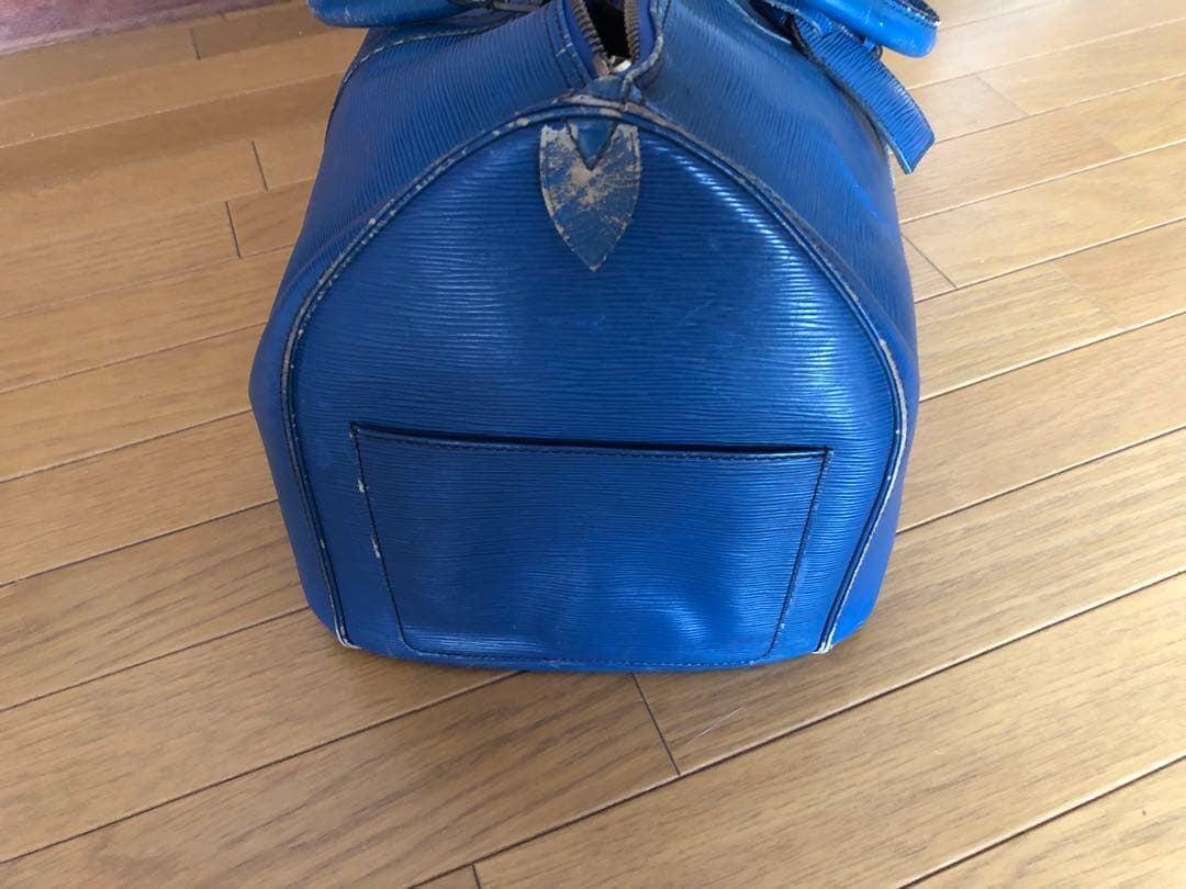 青のボストンバッグ