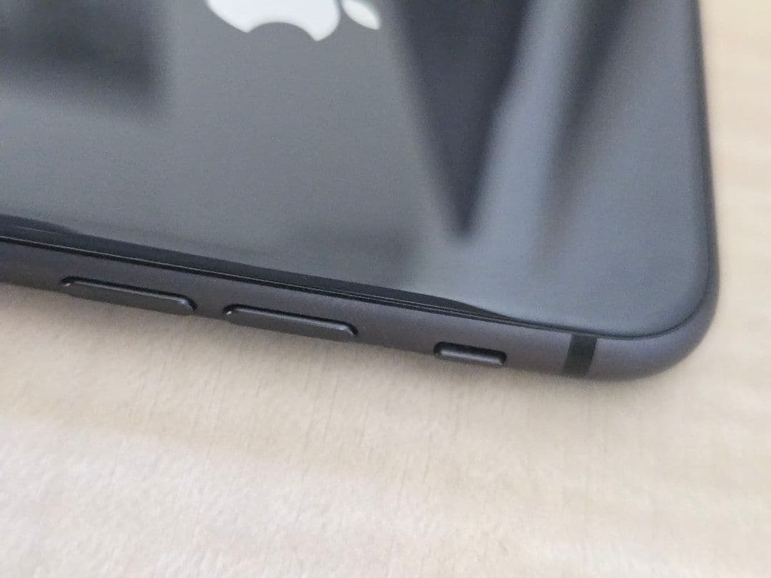 iPhone8 スペースグレー simフリー