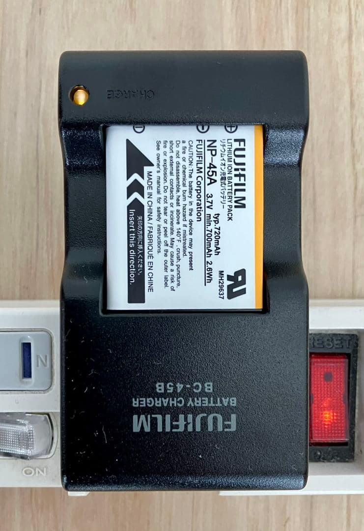 【中古】FUJIFILM FINEPIX XP10＜動作確認済＞