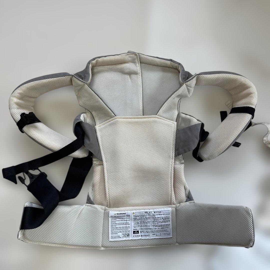 【匿名配送】キューズベリーNICO 抱っこ紐（グレージュ）