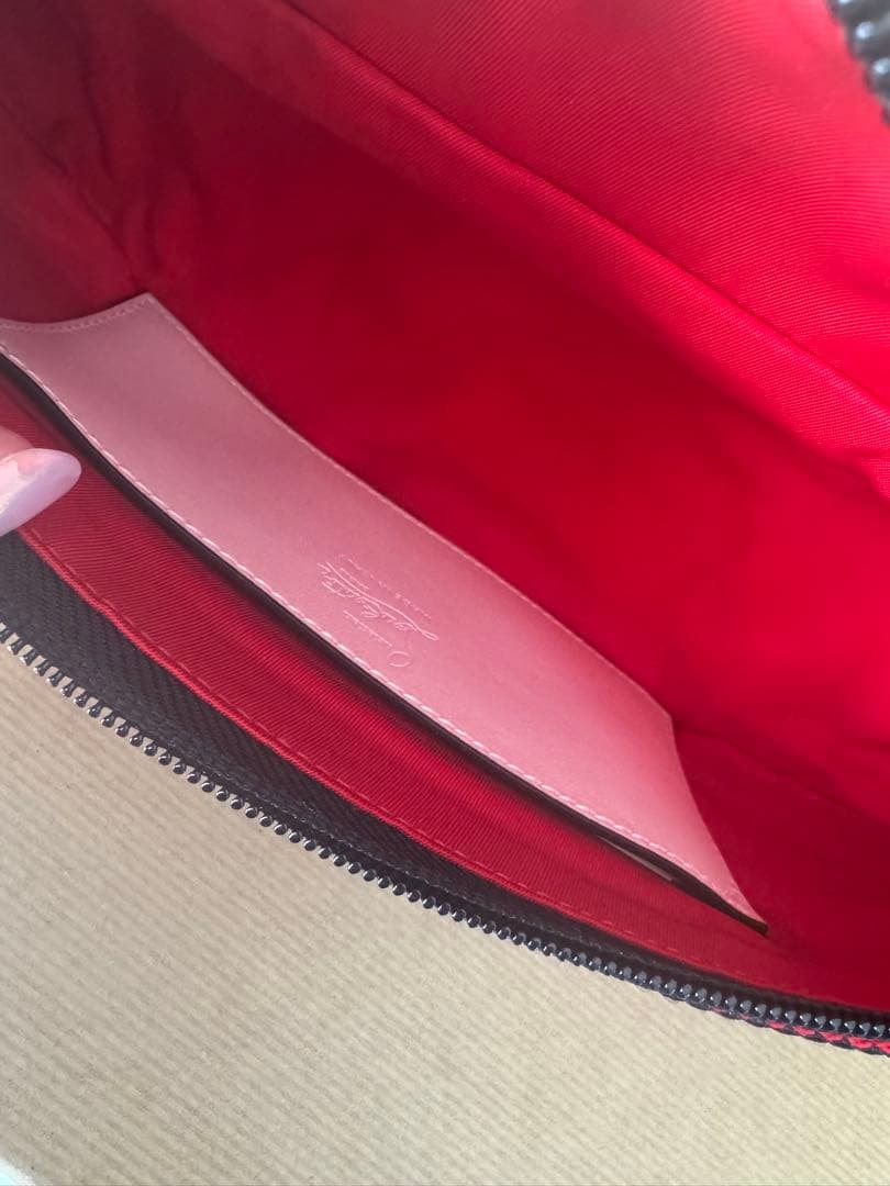 期間限定価格!!【美品】Christian Louboutin ボディバッグ