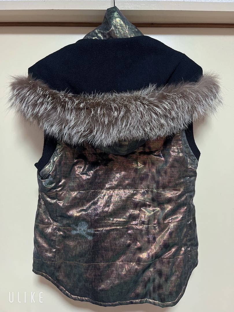 roen ロエン　メタリック　ノースリーブパーカー　ファー付き　ジャケット