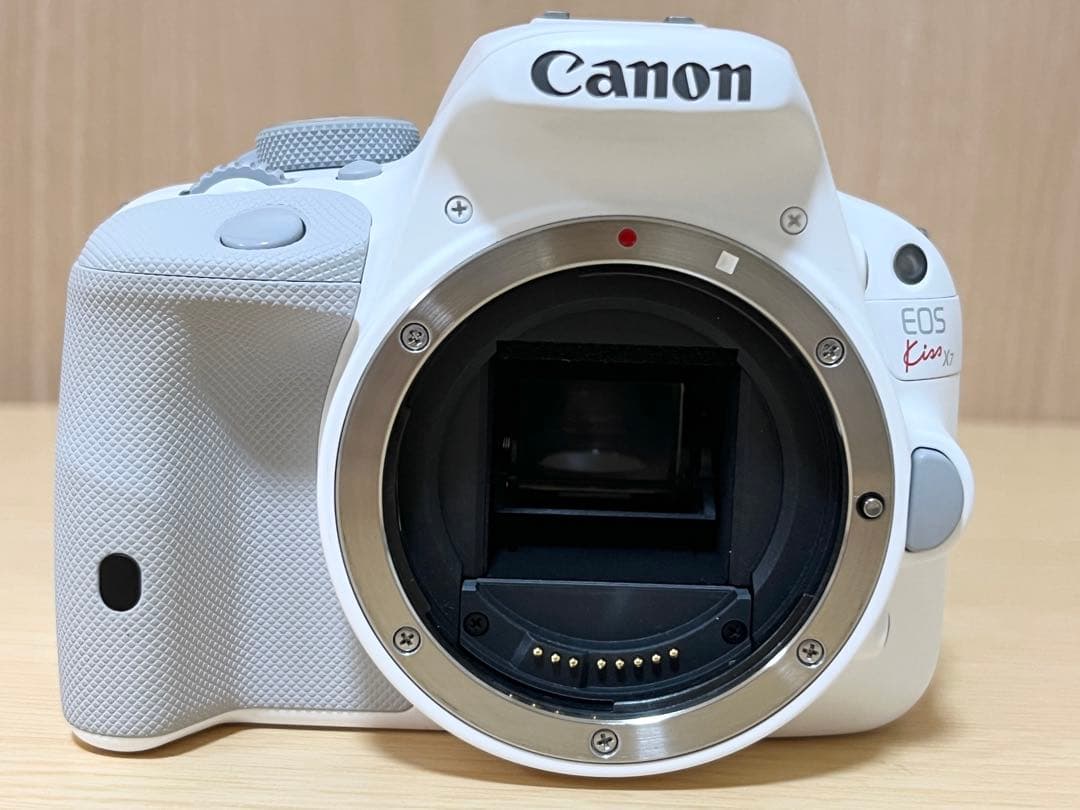 Canon EOS Kiss X7 限定ホワイト(レンズ付)