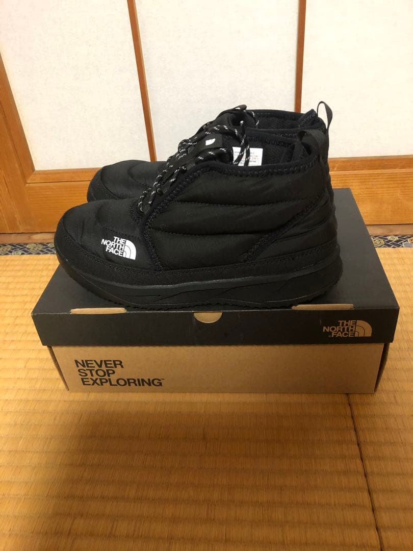 新品　ザノースフェイス　ヌプシチャッカ　２４センチ