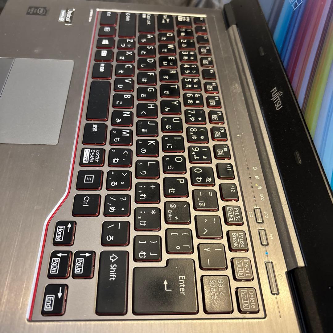 Fujitsu ノートPC Intel i5 8GB RAM ultrabook