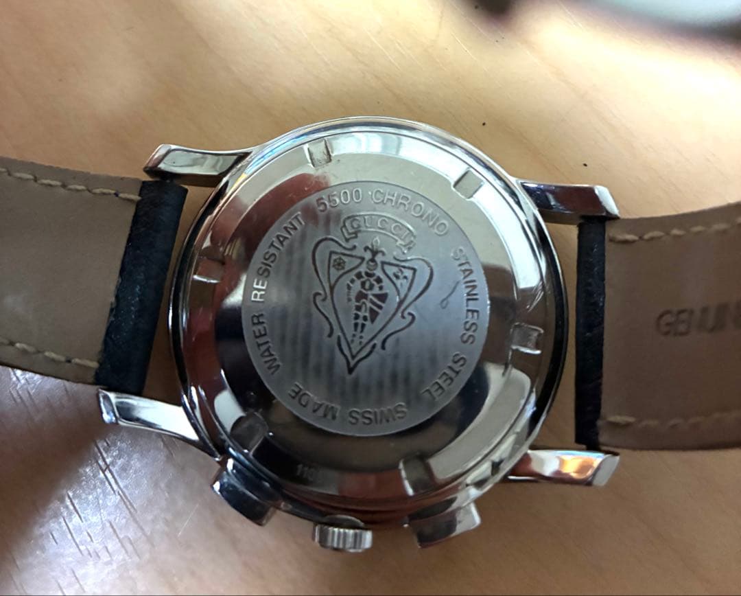 グッチ　クロノグラフ　電池切れ　ジャンク扱い