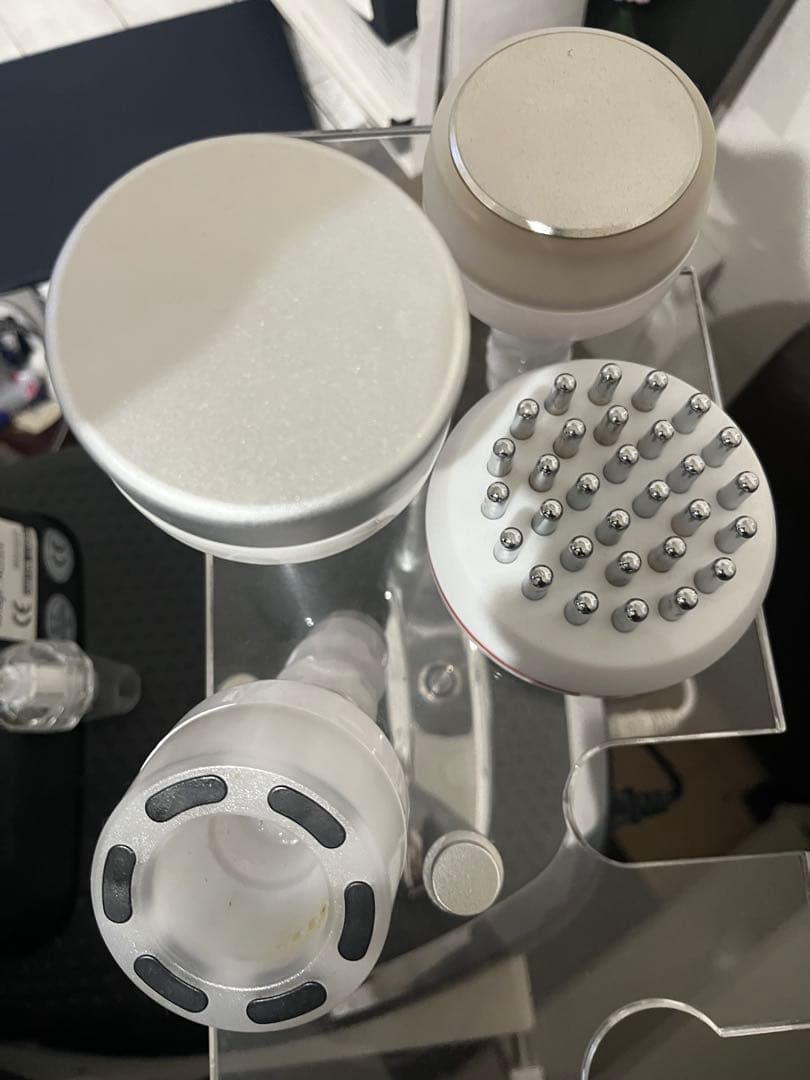 多機能美顔器 タッチパネル 4アタッチメント