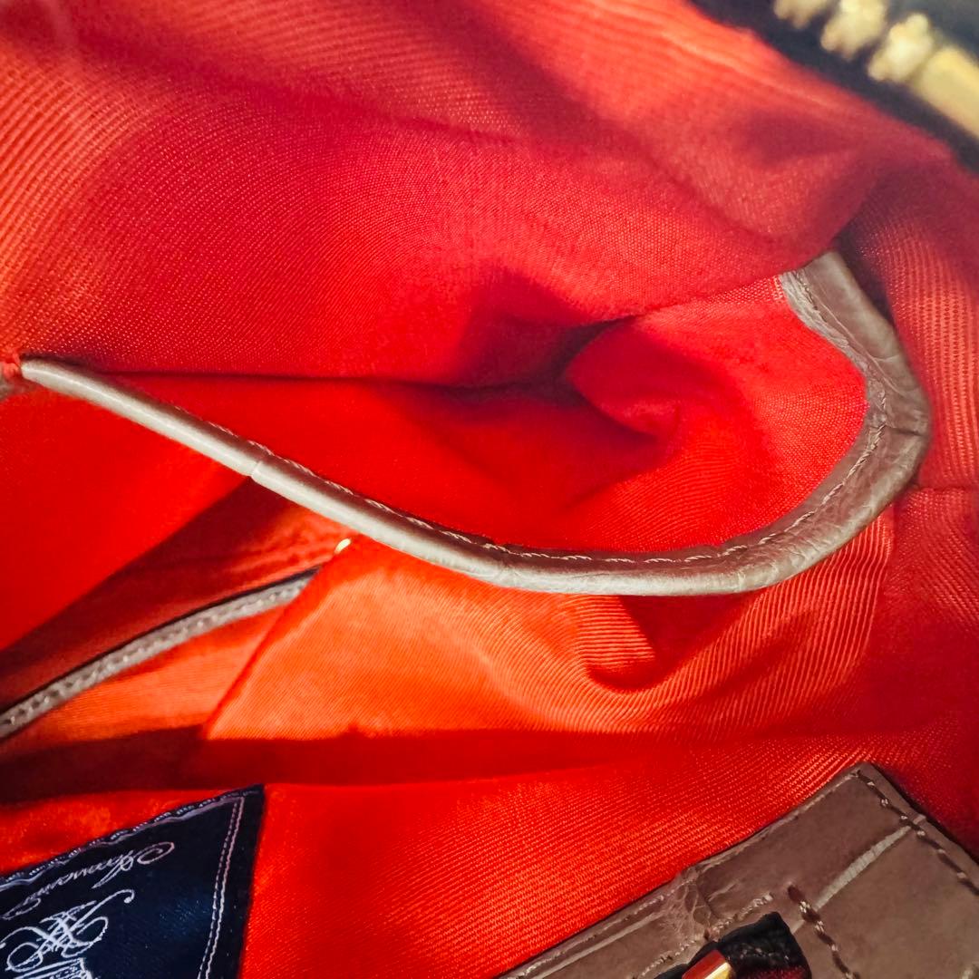 ✨ADMJ✨アクセソワ✨2WAY✨ロゴ✨ゴールド金具✨クロコレザー✨ハンドバッグ